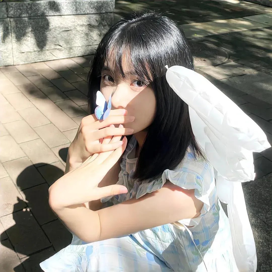他的摩托，她的岛