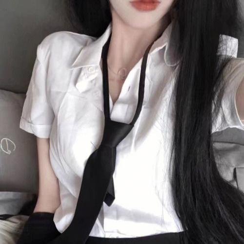 传闻中的女人